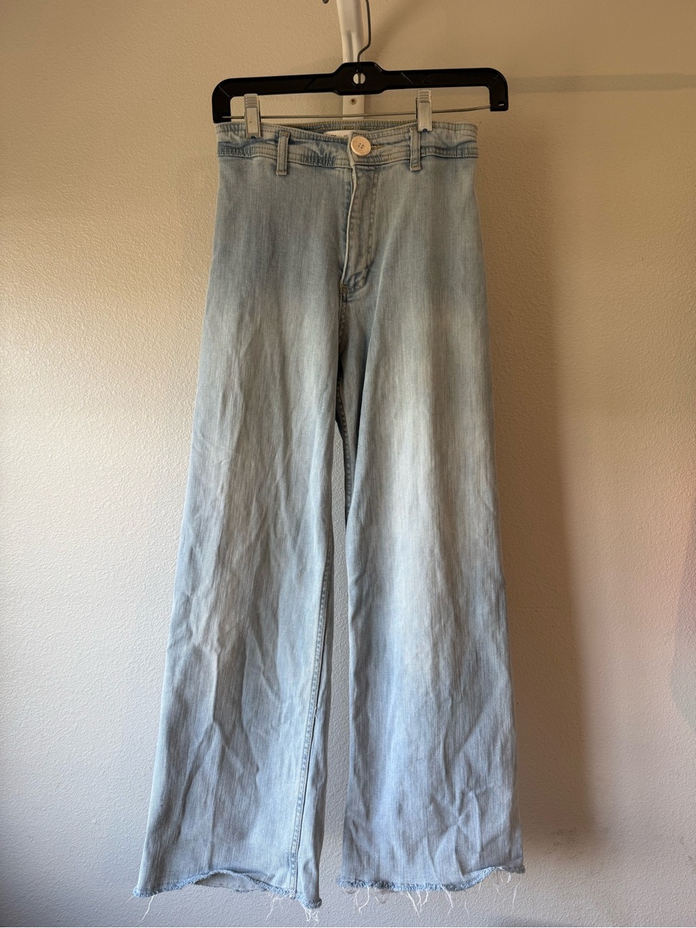 Zara Light Wash Wide Leg girls Jeans - Classic High Waist